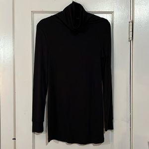 universal standard black rib knit long sleeve turtleneck tshirt